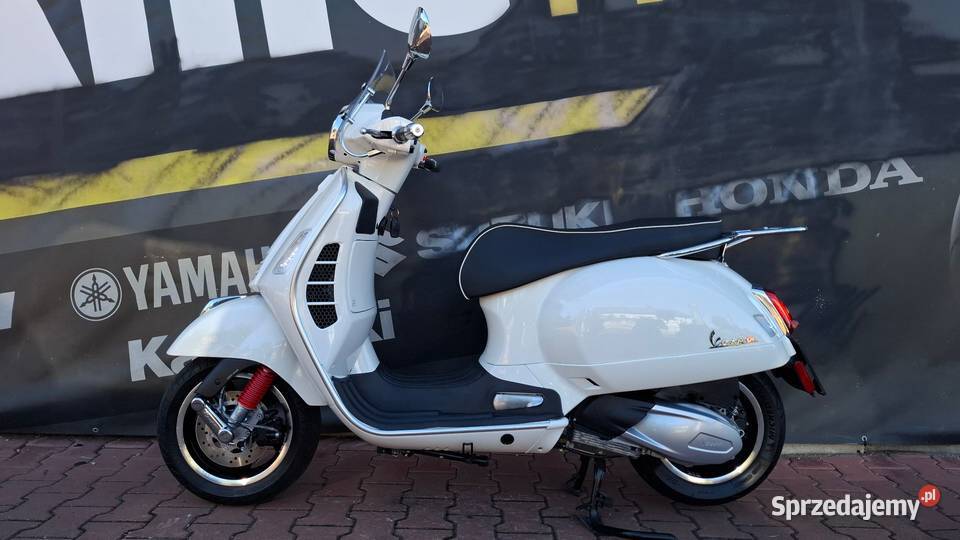 Piaggio Vespa 300 GTS 2022 benzyna śląskie