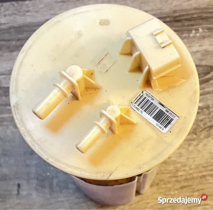 POMPA PALIWA W BAK 172020772R 0580203313 MASTER