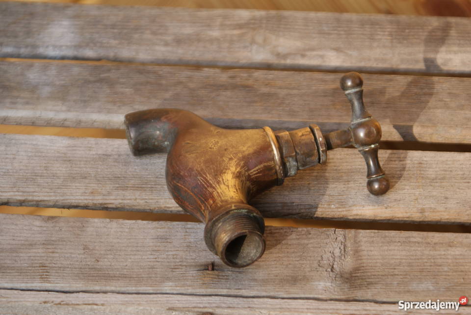 Stary ozdobny zabytkowy mosiężny kran mazowieckie Warszawa