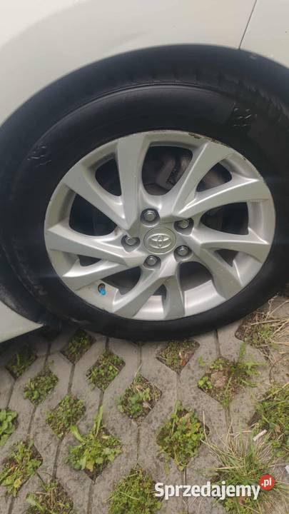Toyota Auris hybrid 18 gaz 2018 mazowieckie Radom