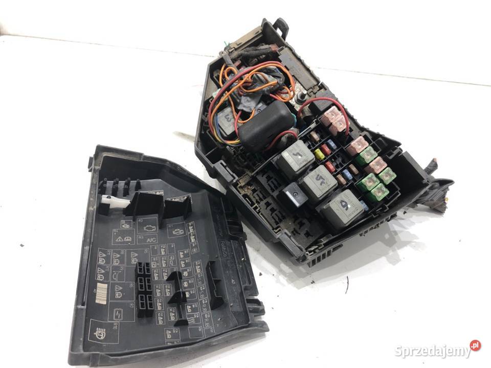SKRZYNKA BEZPIECZNIKÓW FORD GALAXY II Minivan osobowe