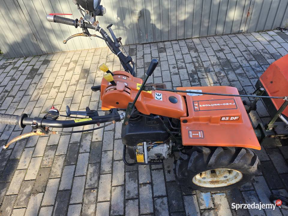 Zamiatarka szczotka spalinowa Wąbrzeźno