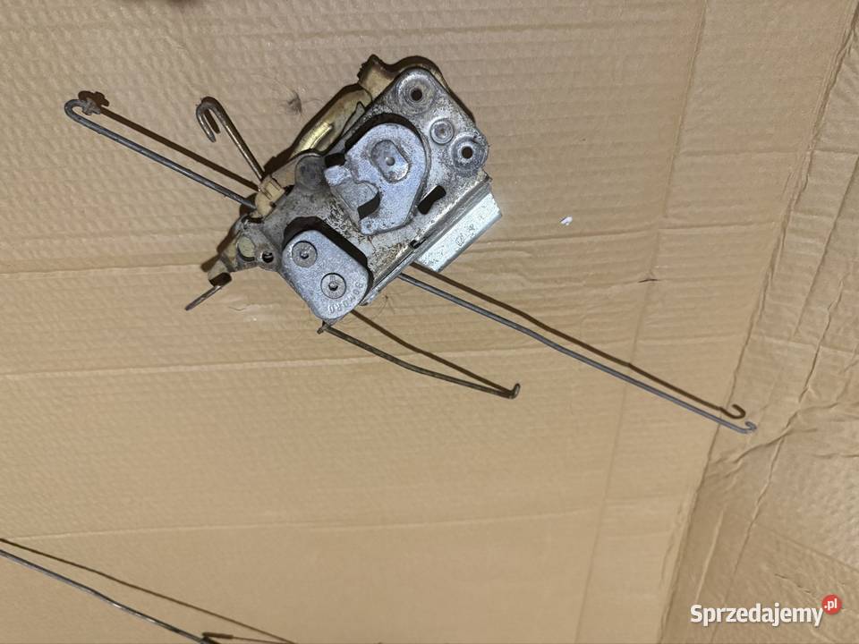Mechanizm zamka drzwi prawy BMW e24 śląskie Mszana