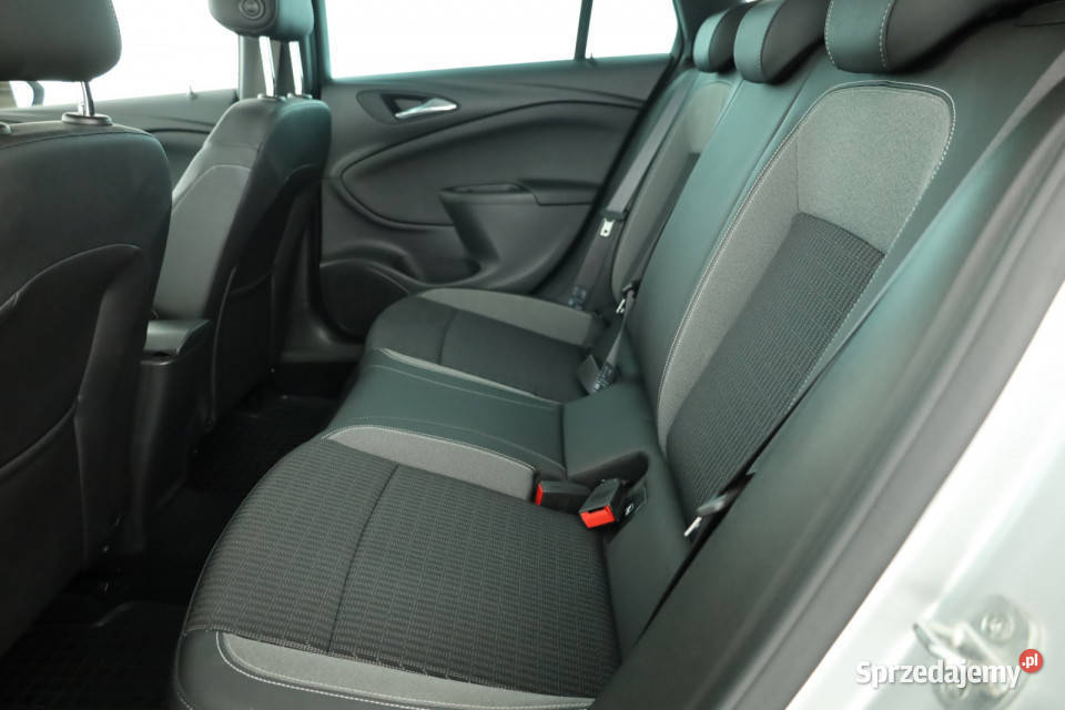 Opel Astra 15 CDTI isofix