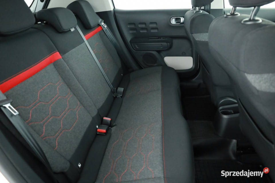 Citroen C3 12 PureTech wielofunkcyjna kierownica