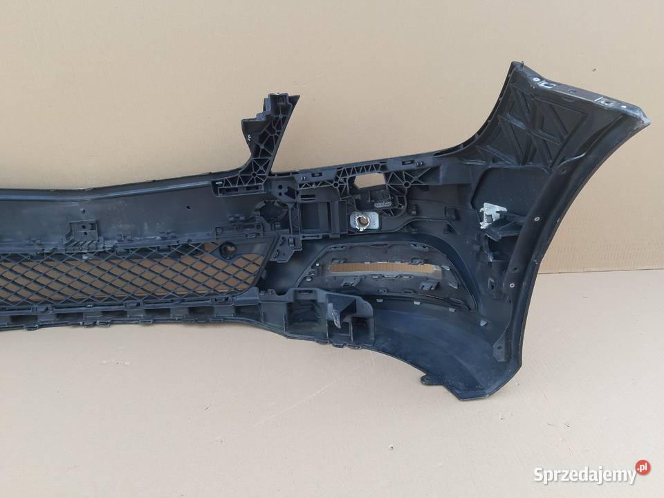 MERCEDES CKLASA W204 ZDERZAK PRZEDNI KRATKI Trzciel