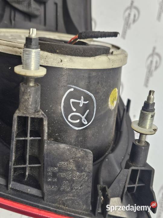 TOYOTA PRIUS XW20 06r lampa prawa przód ANGLIK świętokrzyskie