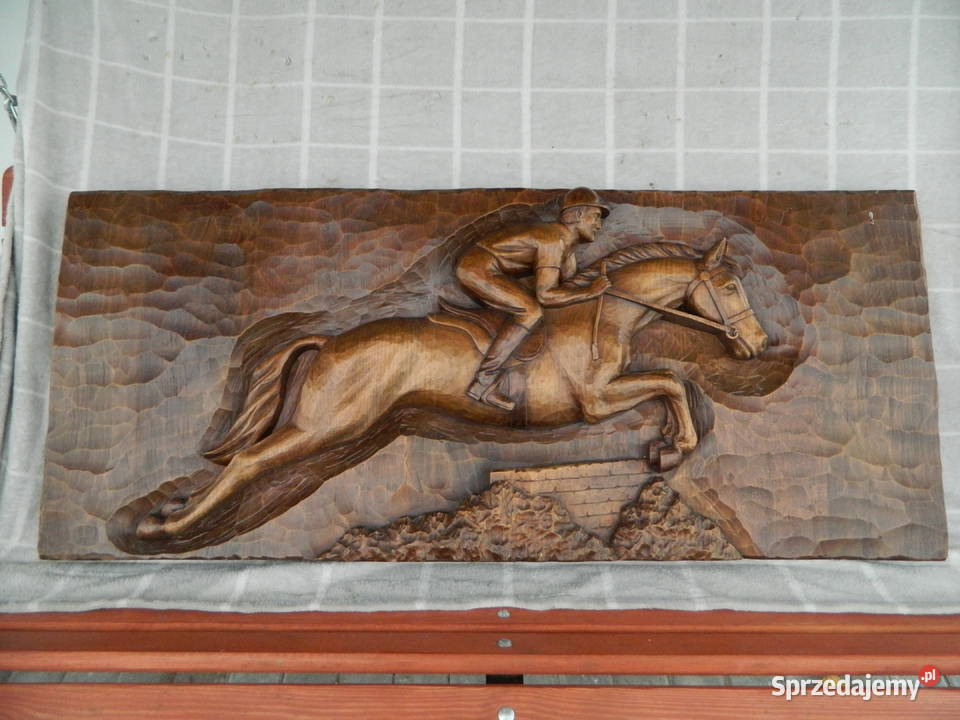płaskorzeżba konia koń rzeżba konia rękodzieło Charzyno