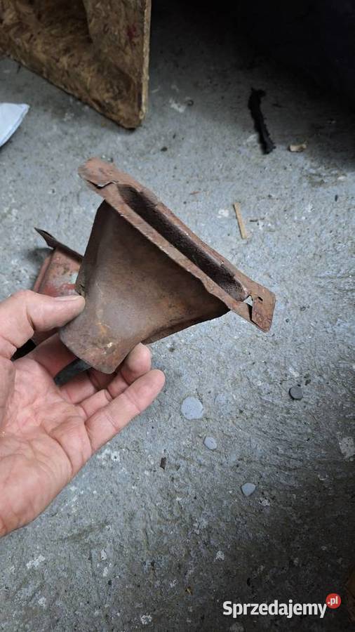 Wlot zabornik nadmuchu szyby Gaz M20 12 ZiM FSO małopolskie Kraków