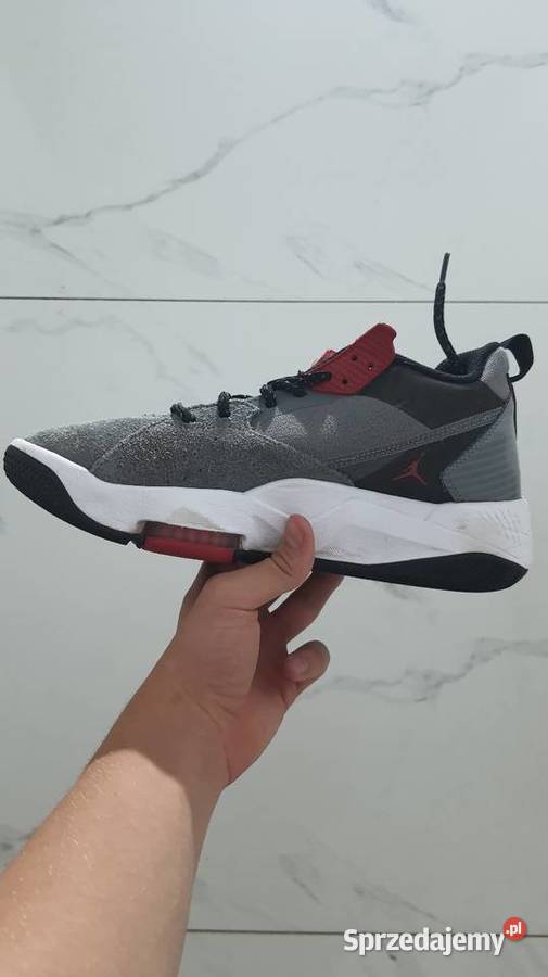 Buty sportowe Jordan Nike Szare z czerwonymi sprzedam