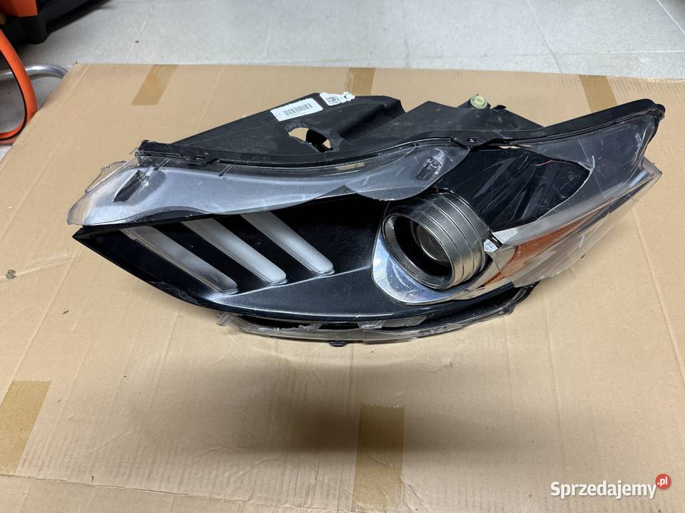 Lampa przednia lewa FORD MUSTANG VI FR3B13006B Kolbuszowa Dolna