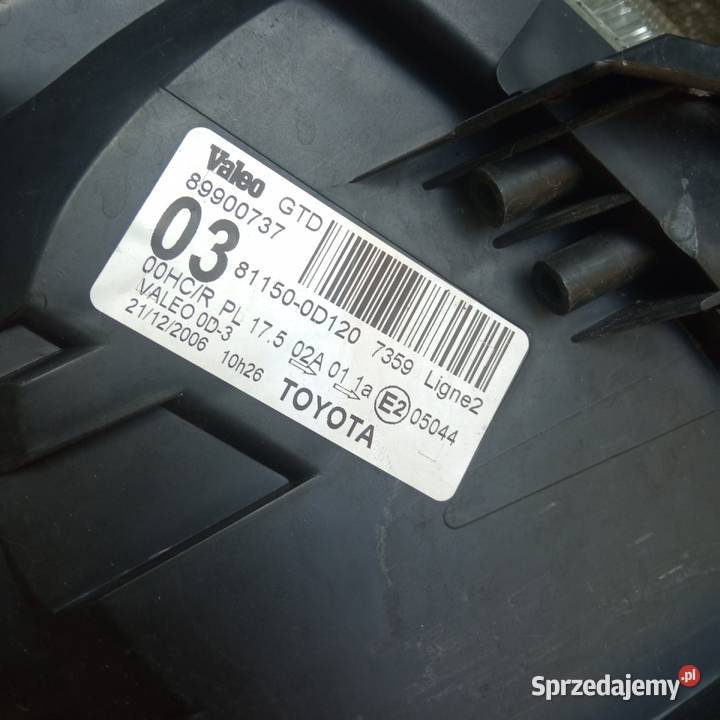 Lampy przód toyota Yaris 2005 Valeo europa Części samochodowe Szczecin