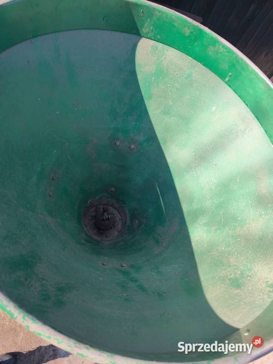 Rozsiewacz do nawozu lejek stożek Boratyn