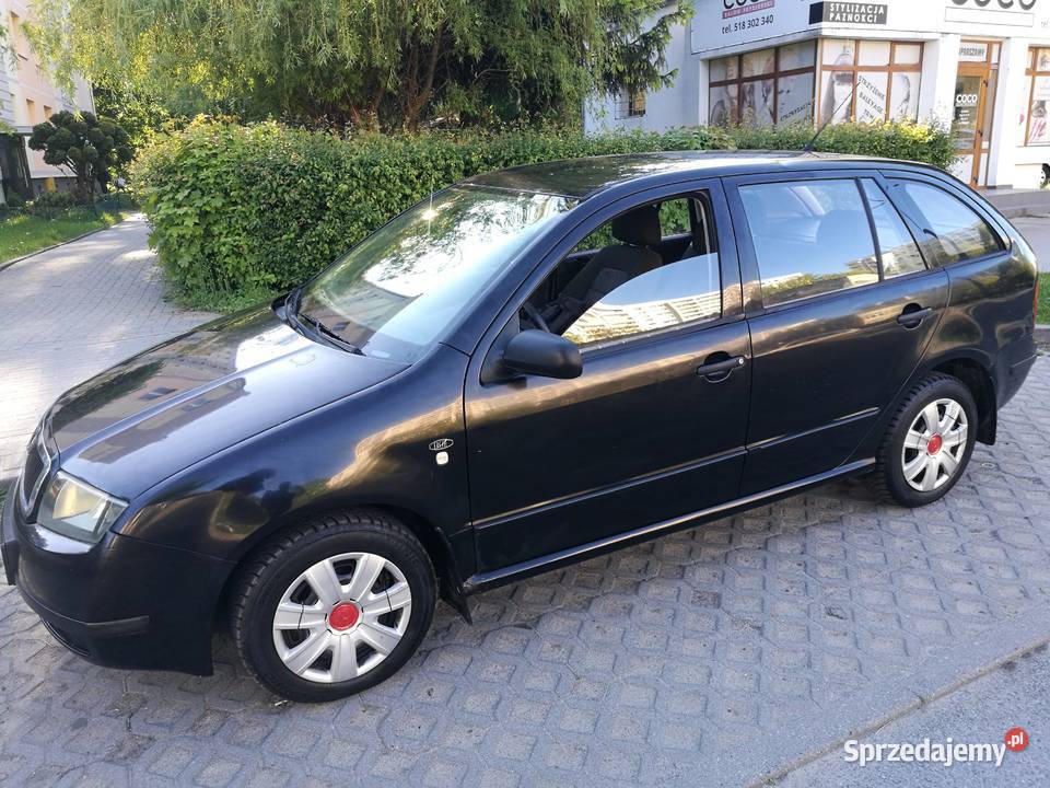 FABIA kombi 2003 poj 12 benzynaEKONOMICZNA długo Zarejestrowany w Polsce Elbląg sprzedam