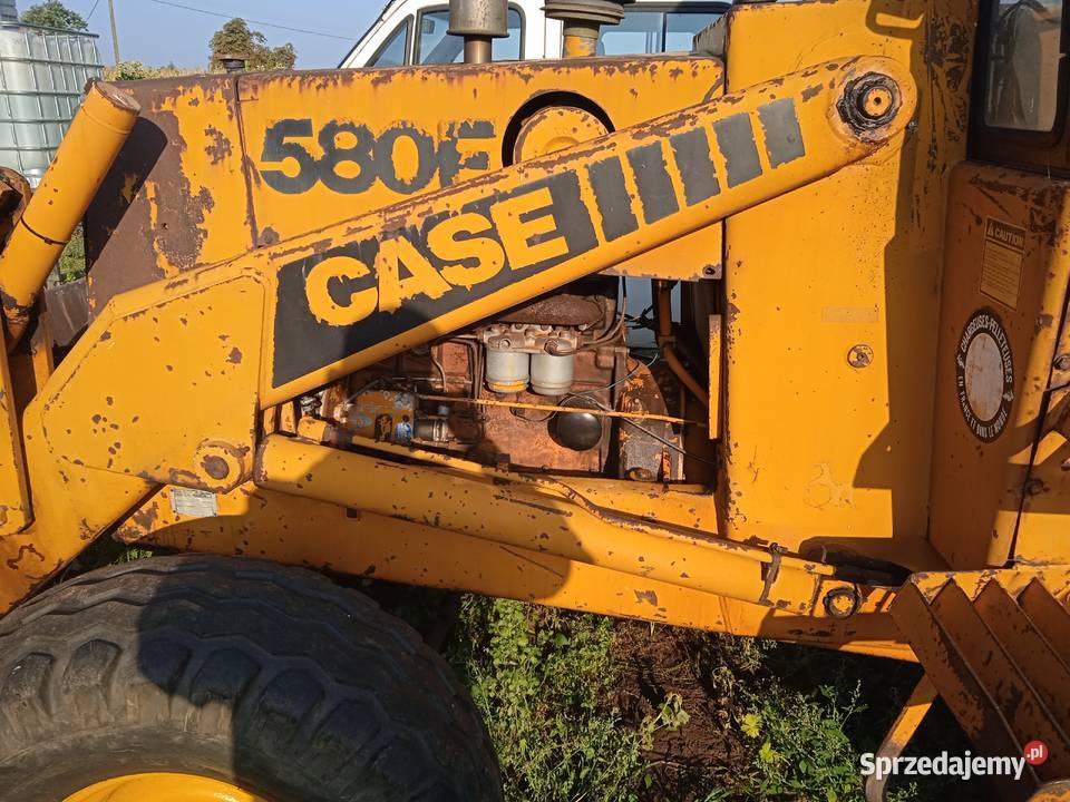 Koparkoładowarka Case nie Lubików