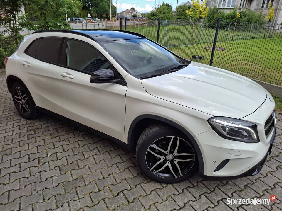 MercedesBenz GLA 2014R Benzyna 16 156