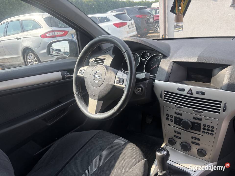 Opel Astra aluminiowe felgi Paniówki
