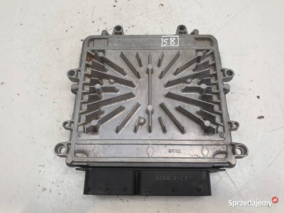 Volvo XC60 24 D5 STEROWNIK SILNIKA 0281030782