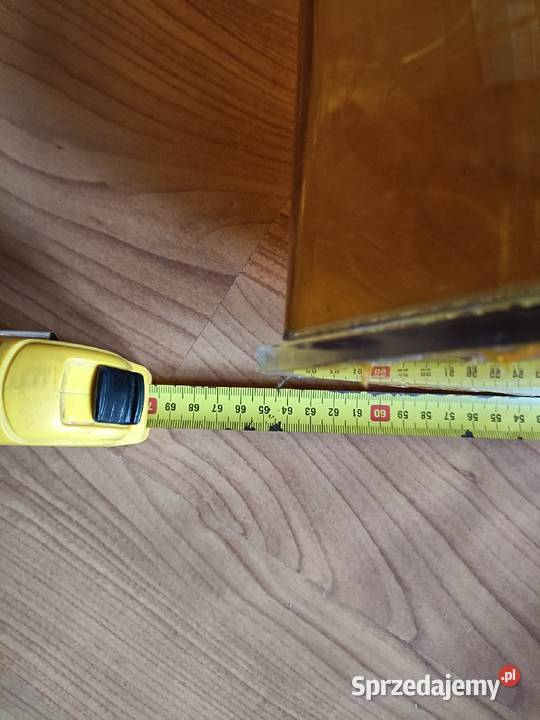 Kolumny estradowe przezroczyste