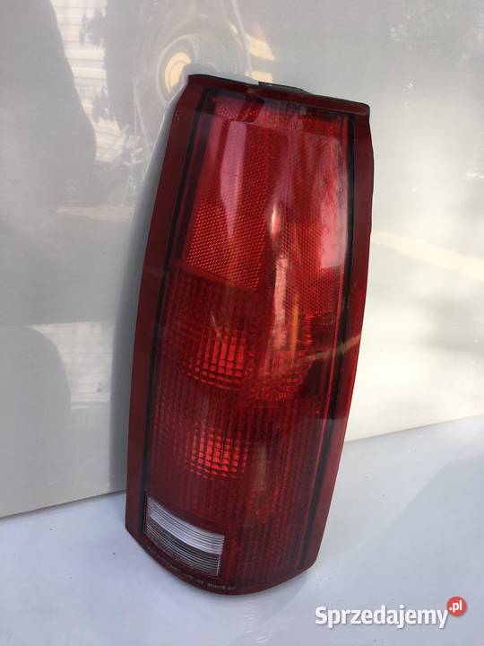 CHEVROLET CHEVY GM TRUCK PRAWA LAMPA TYŁ prawe sprzedam