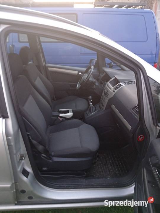 Opel zafira B 18 lpg Van / Minibus małopolskie Wieliczka sprzedam