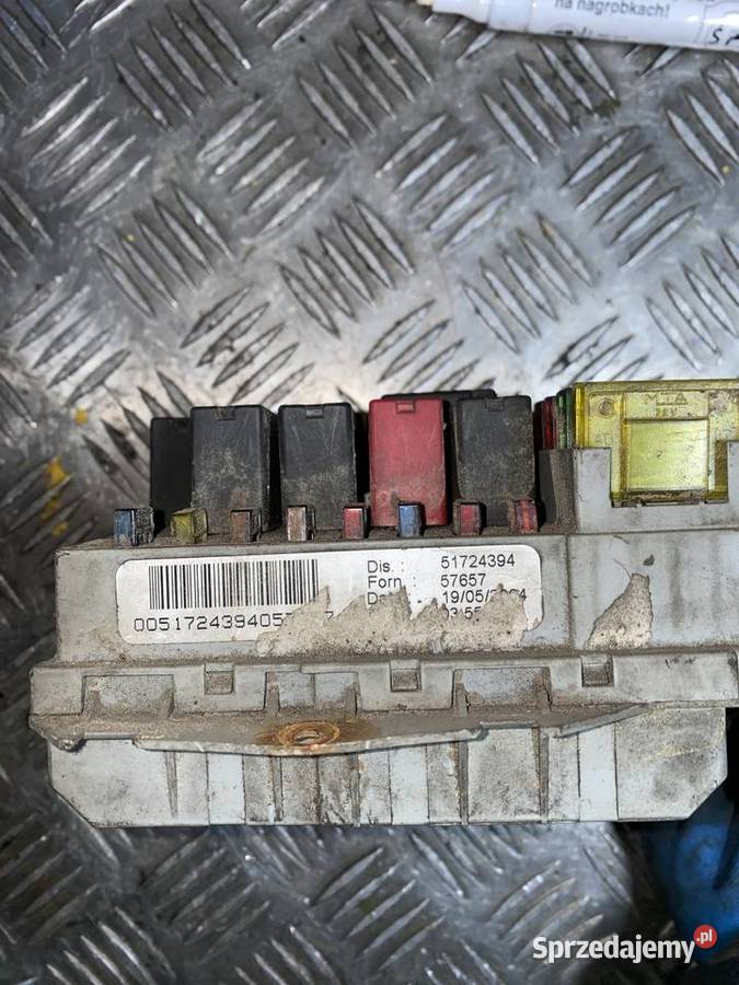 Skrzynka Bezpieczników Fiat Stilo 19 JTD sprzedam