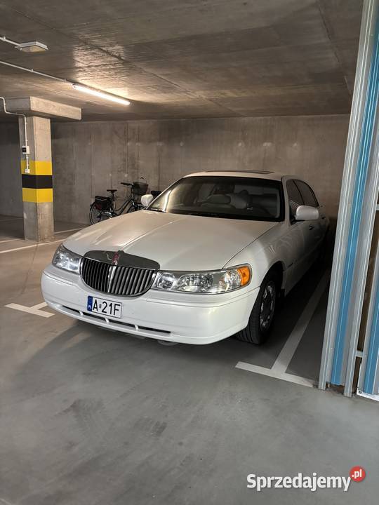 Lincoln Town Car Touring Sedan możliwa zamiana 4600cm3 Warszawa