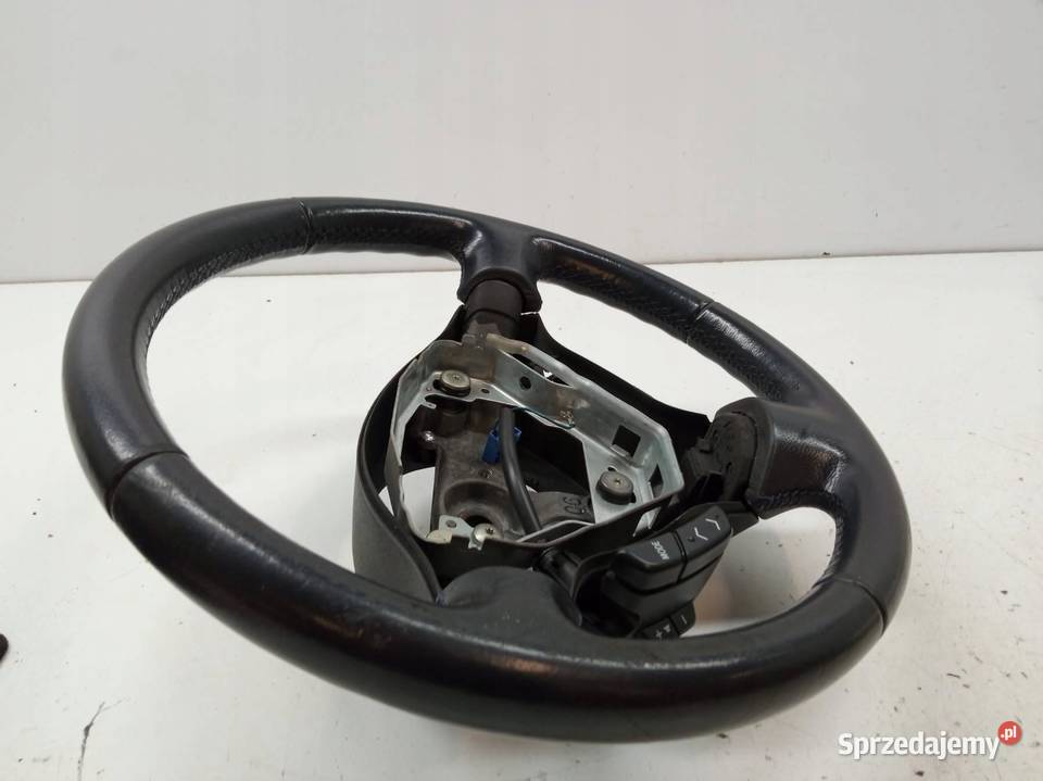 KIEROWNICA SKÓRZANA MULTIFUNKCJA LIFT FL Toyota Rok produkcji 2004 sprzedam