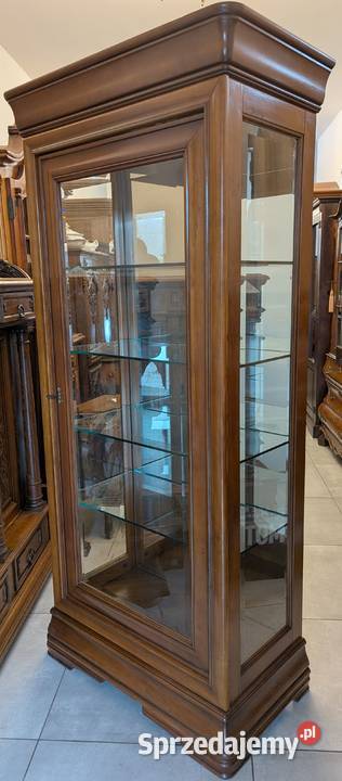 Piękna witrynaserwantka ludwikowska orzechsklep Dąbrowa Górnicza