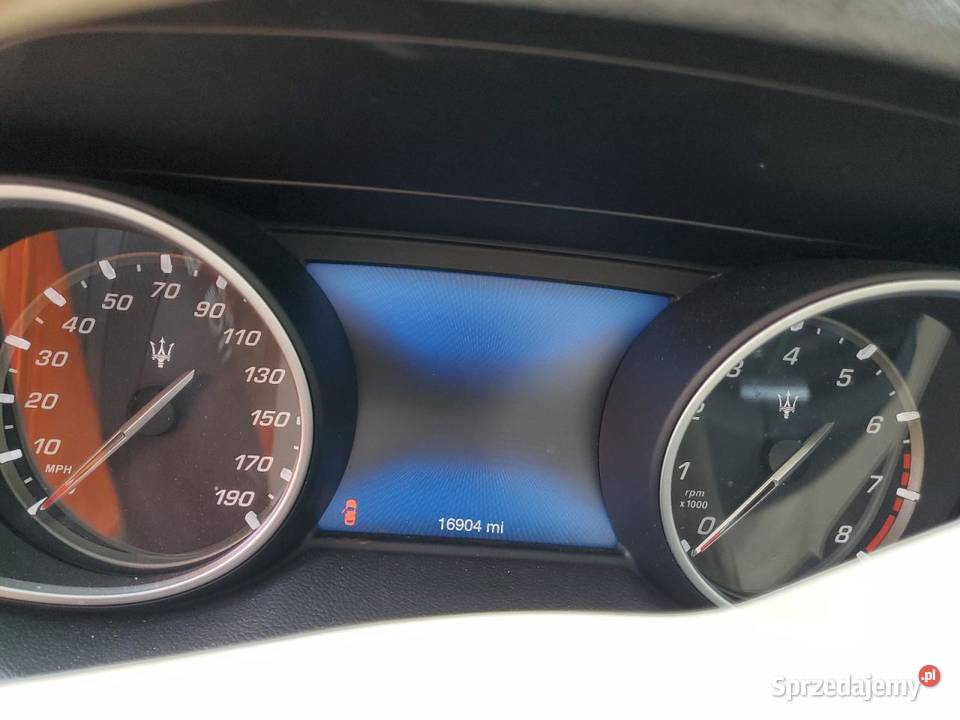 2018 MASERATI LEVANTE nieuszkodzony Levante Bełchatów