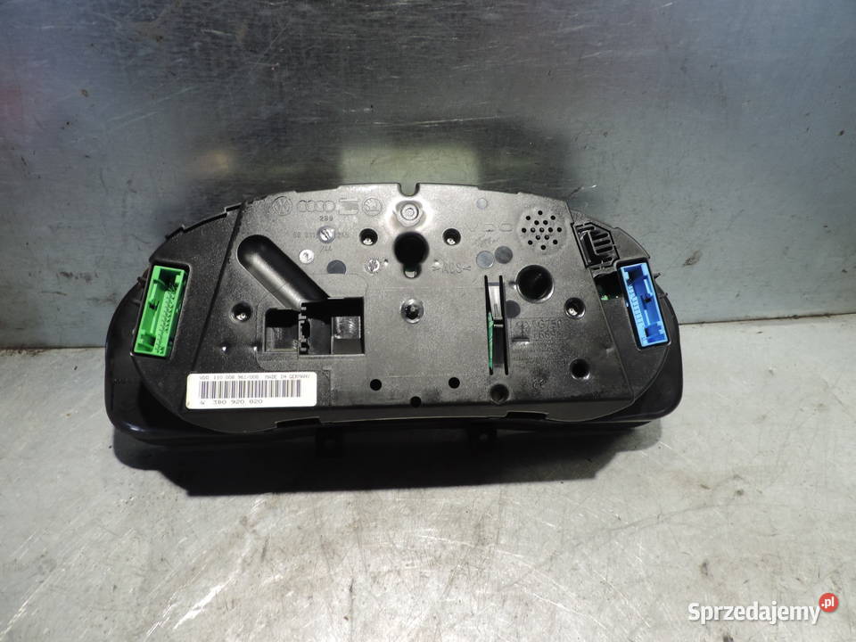 LICZNIK ZEGARY VW PASSAT B5 16 8V 3B0920820 Liczniki i zegary Nowy Sącz