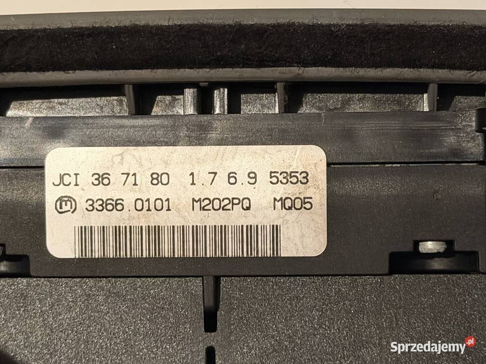 Ekran wyświetlacz radia A2218207389 Mercedes S osobowe Części samochodowe sprzedam