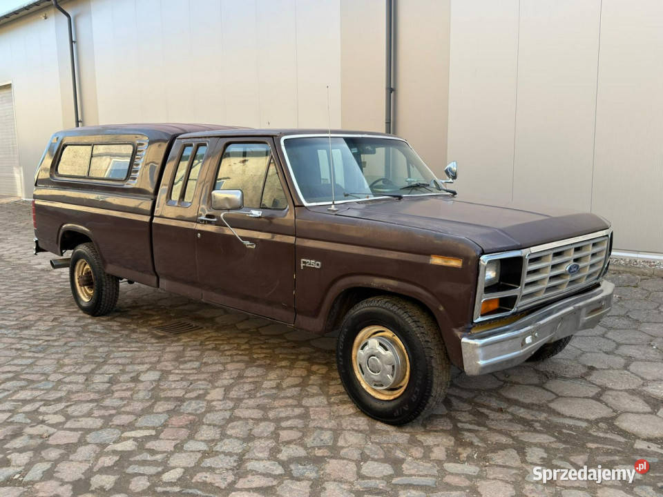 Ford F250 F250 400CID Super Cab California Koszalin