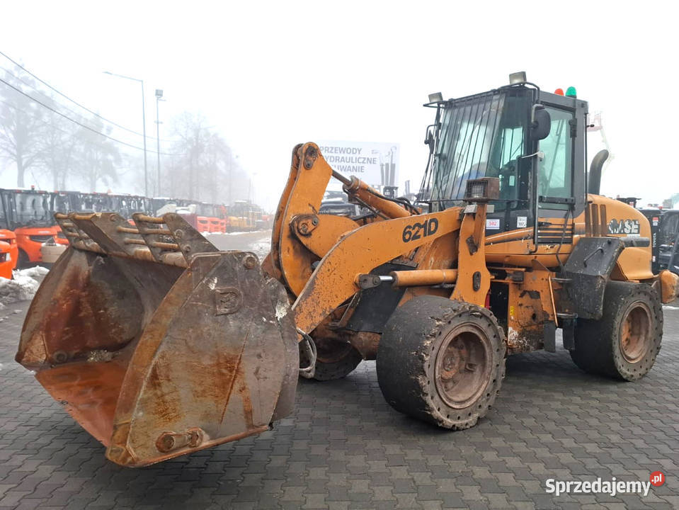 Ładowarka kołowa Case 621D1 2005 4WD Rok produkcji 2005
