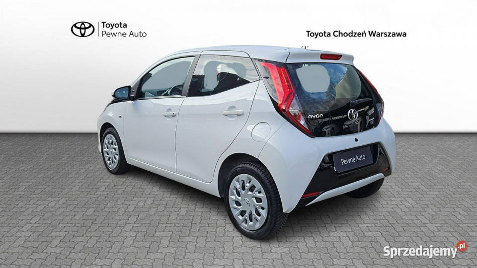 Toyota Aygo 10 VVTi 72 XPLAY TECH salon Polska