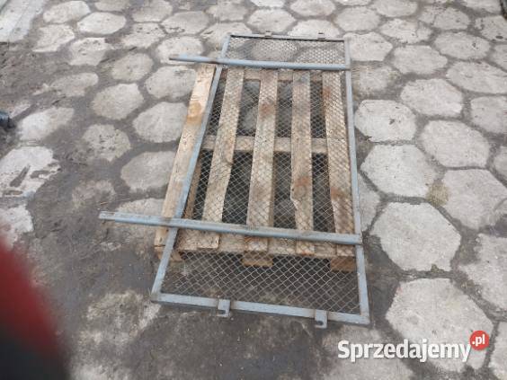 Rozrzutnik dwuosiowy prawie nowy Wisznice sprzedam