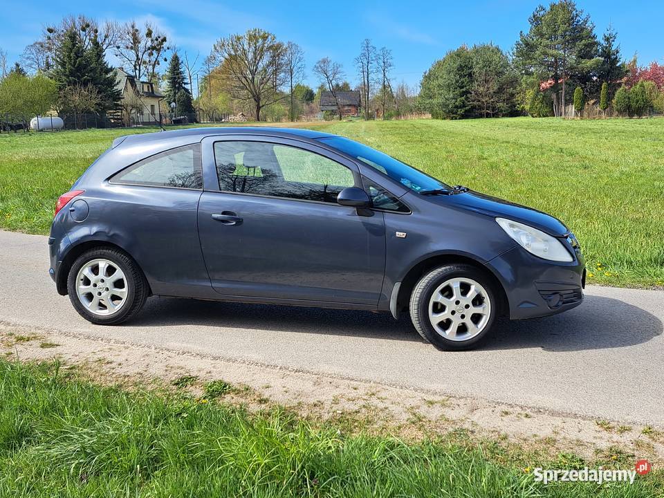 Sprzedam ładnego Opla Corsa C 10 Beznyna 2008r