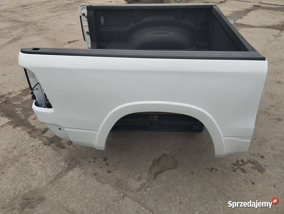 POKRYWA PAKI PAKA SKRZYNI DODGE RAM 1500 TWARDA Mojusz