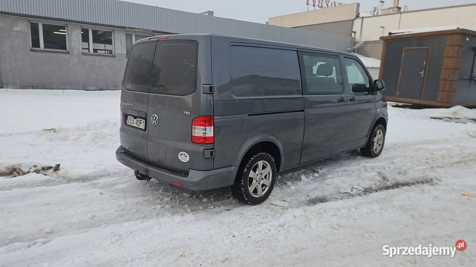 Volkswagen t5 transporter multivan caravela 2011 Rok produkcji 2011
