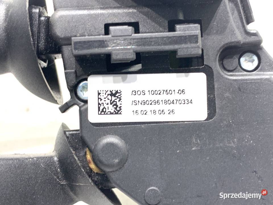 PRZEŁĄCZNIK WYCIERACZEK MERCEDES GLE 1518 SUV