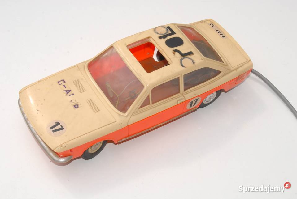 Stara zabawka samochód Piko Fiat 124 cupe na sprzedam