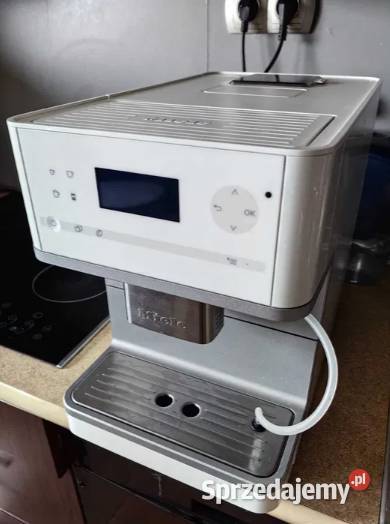 Ekspres do kawy automatyczny MIELE 6100 Biały Nowa Sól