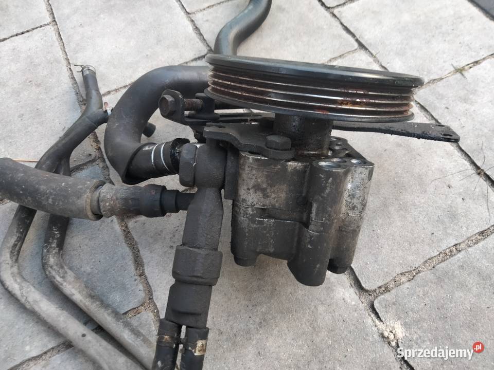 Nissan Primera P11 lift 16 16v pompa wspomagania