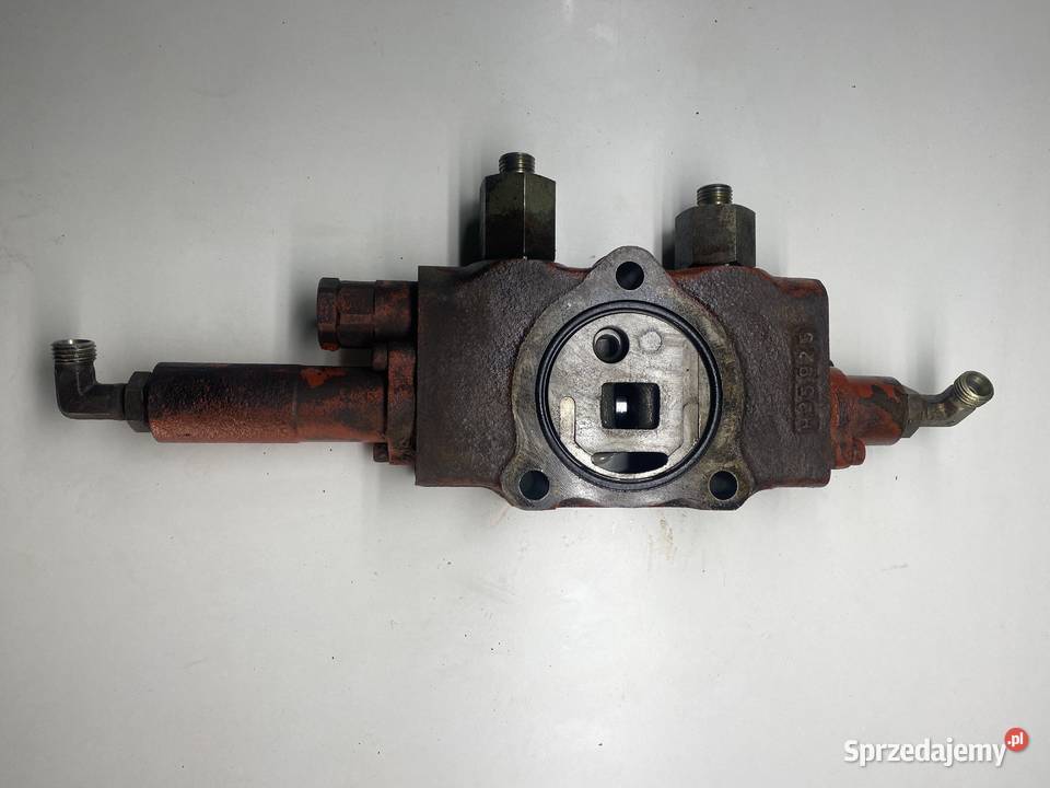 RC10170120 Sekcja hydrauliczna Kubota KX