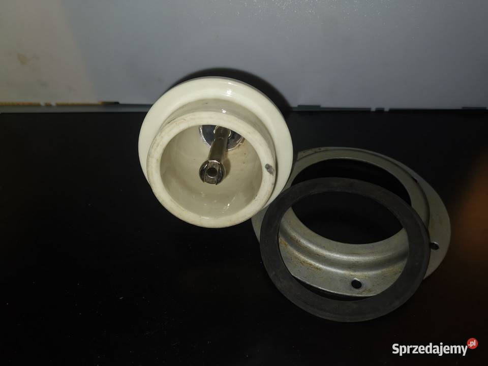 Izolatory przepustowe KF średniej mocy 58mm sprzedam