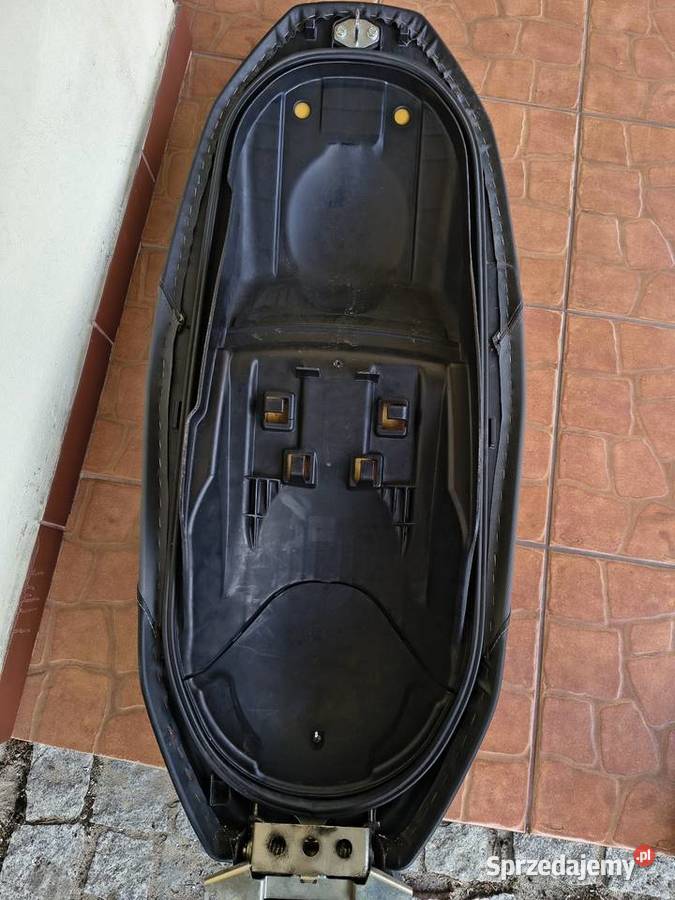 Kanapa fotel Honda Forza 125 20182020 Klucze sprzedam