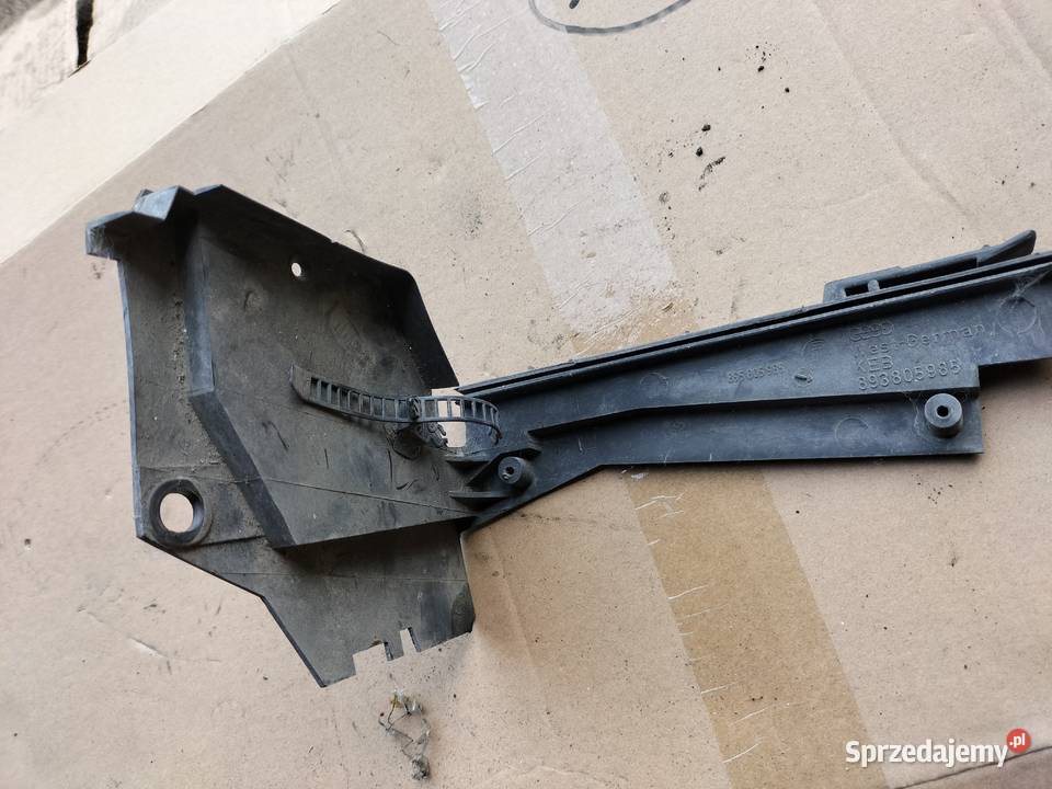 KIEROWNICA POWIETRZA AUDI 80 B4 893805985 osobowe