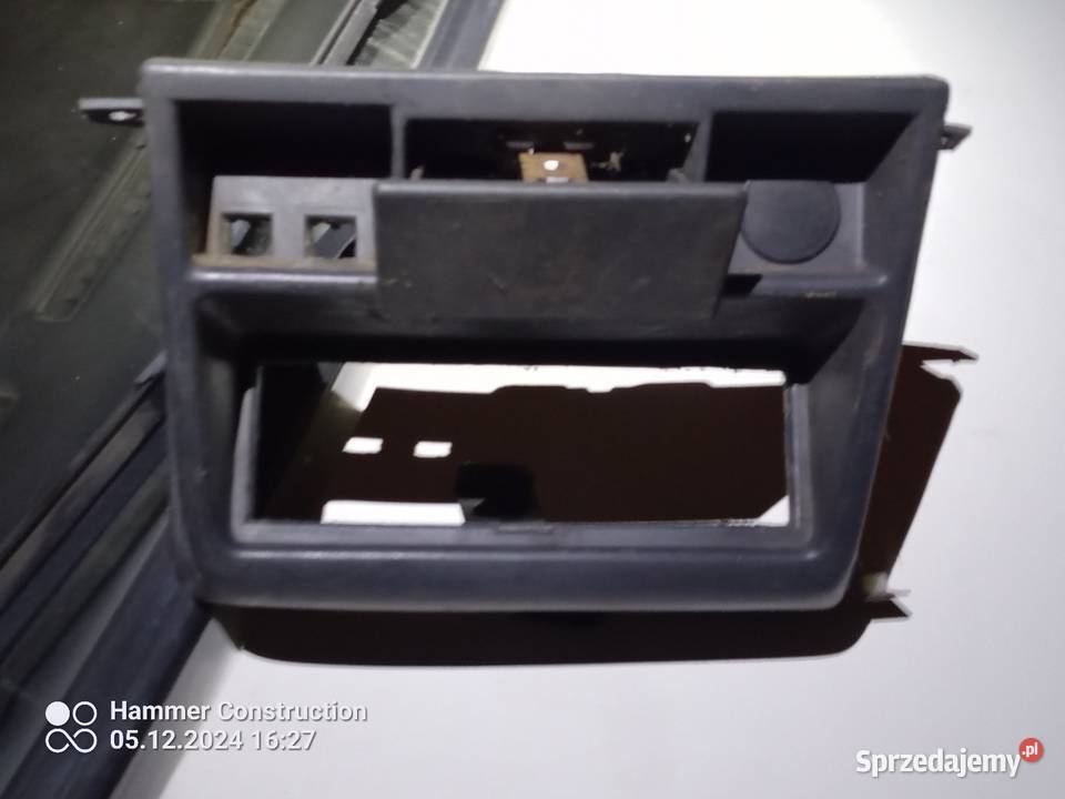 126p lampy przednie osłona tunelu półka