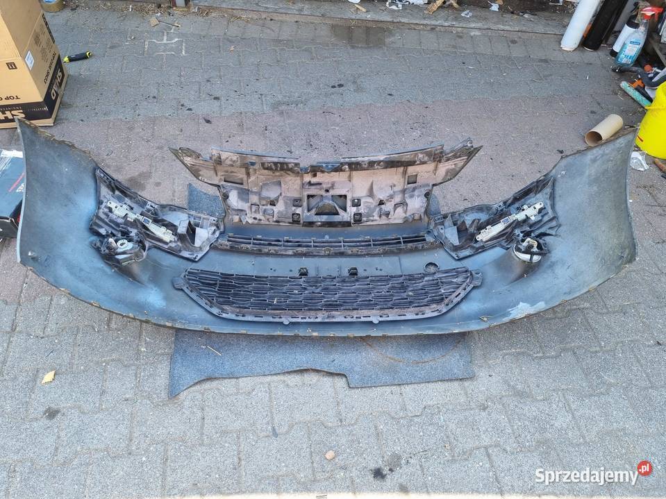 ZDERZAK PRZEDNI PRZÓD HALOGENY CITROEN C3 II Zderzaki
