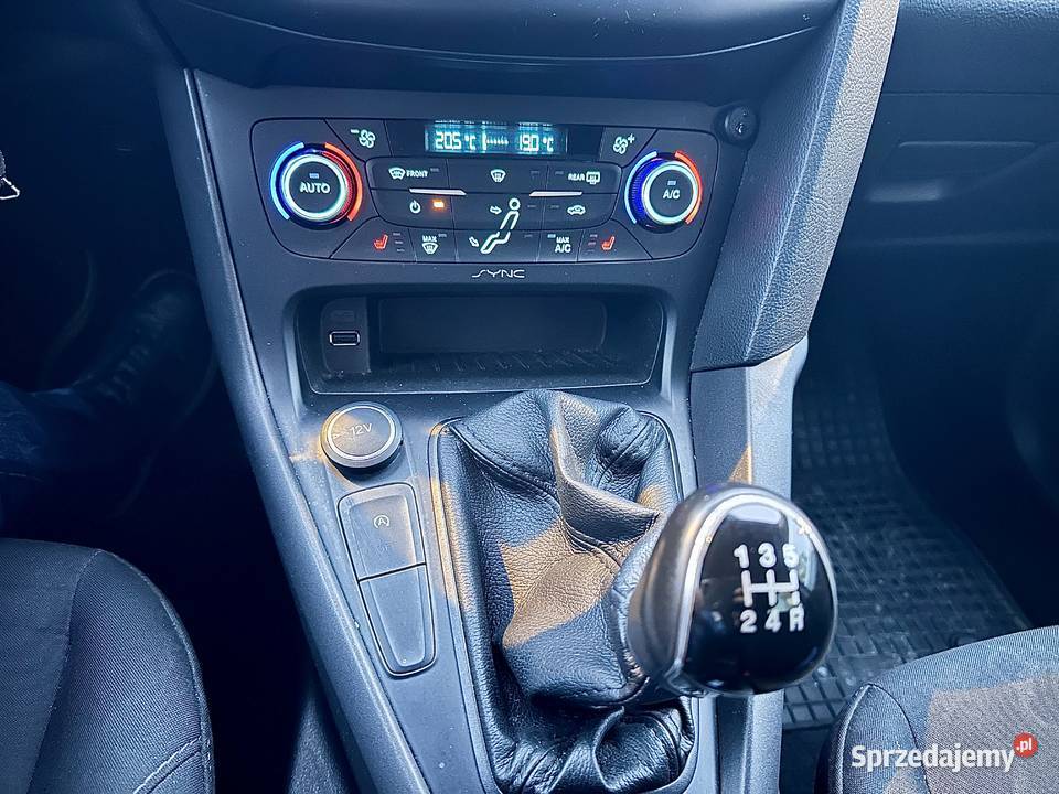 Salon Polska Niski Przebieg Warszawa